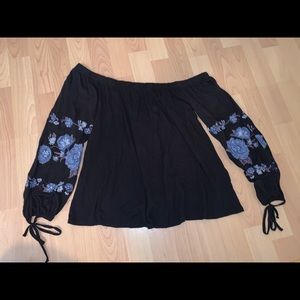 Off the shoulder detailed top